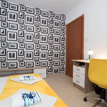 Lala Apartment *